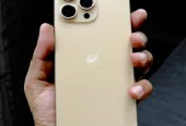 Apple iPhone 16